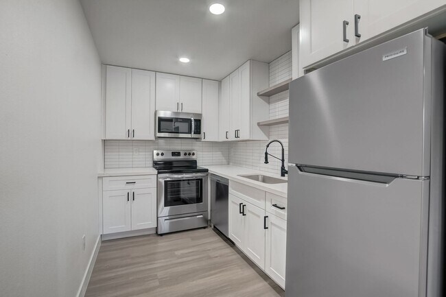 Building Photo - Newly Renovated One Bedroom near ASU in Te...
