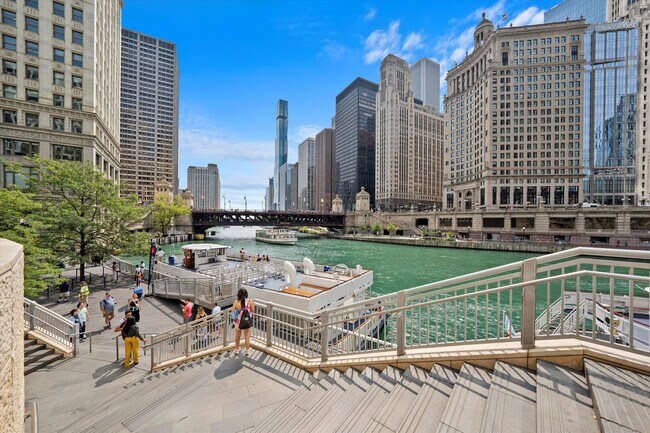 Building Photo - 405 N Wabash Ave