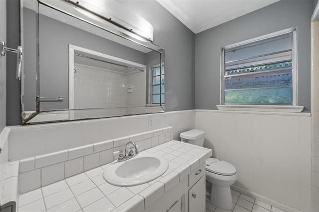 Building Photo - 705 Scottsdale Dr