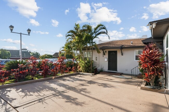 Building Photo - 2606 Juan St