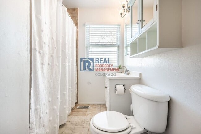 Building Photo - 7352 Tilden St