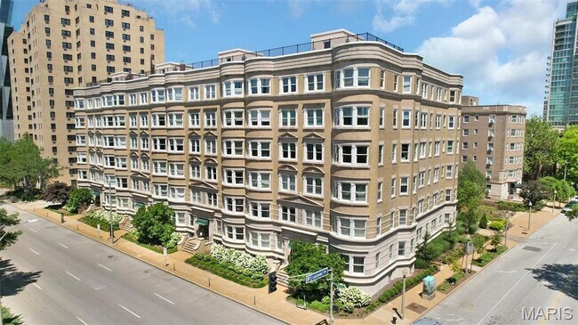 Building Photo - 4 Kingshighway Blvd