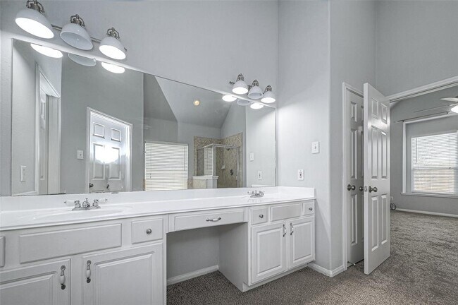 Building Photo - 9519 Stone Terrace Ct