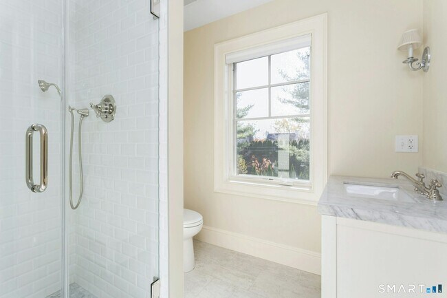 Building Photo - 46 Cook Rd