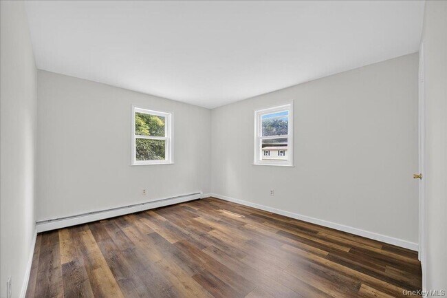 Building Photo - 226 Knoth Rd
