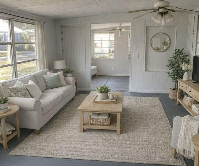 Building Photo - 1 Circle Dr