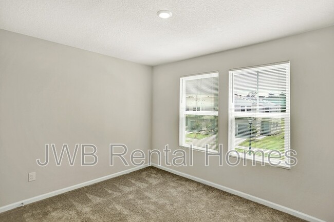 Building Photo - 10641 Waterfield Rd