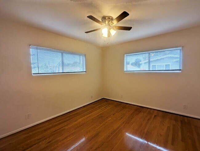 Building Photo - 1421 Kellam Ave
