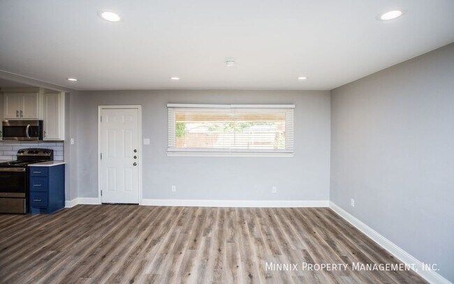 Building Photo - 4316 44th St