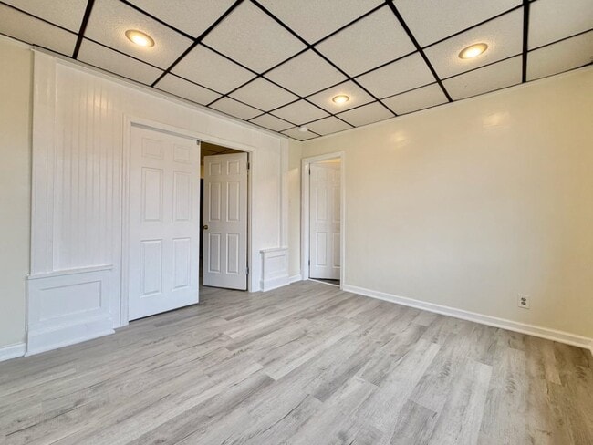 Building Photo - 617 Grand Ave