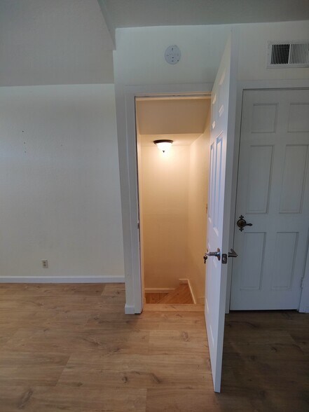 Building Photo - 17381 Canyon Heights Dr