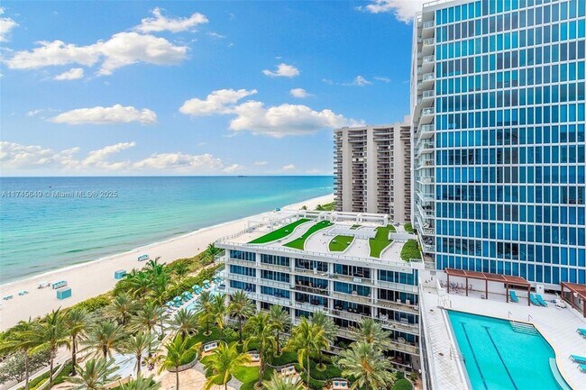 Building Photo - 6801 Collins Ave