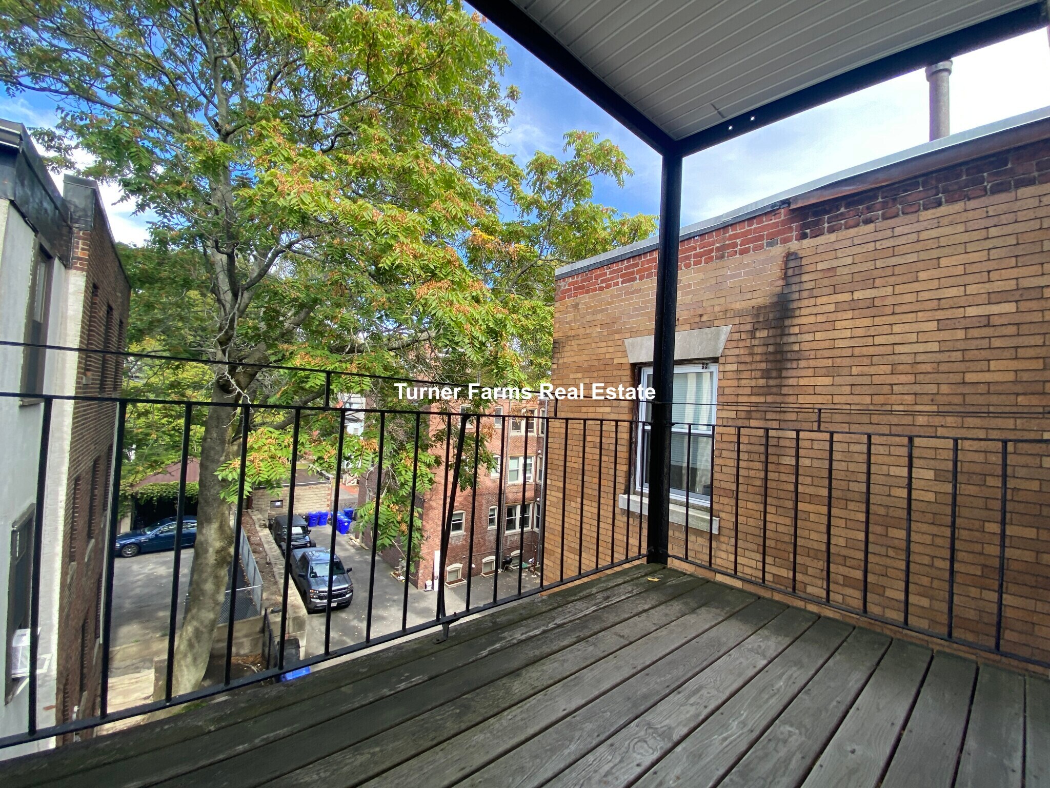 Building Photo - 395A Harvard St