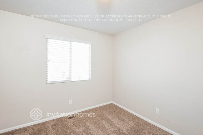 Building Photo - 1325 Waxwing Ave