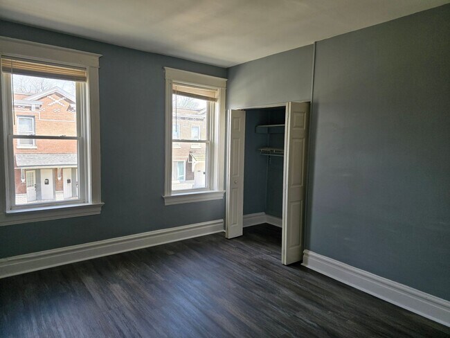 Building Photo - 548-550 Eiler Street