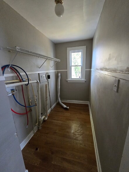 Building Photo - 209 Lincoln St