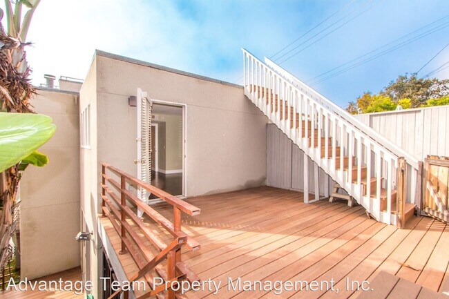 Building Photo - 3 br, 2.5 bath House - 2511 Manchester Ave