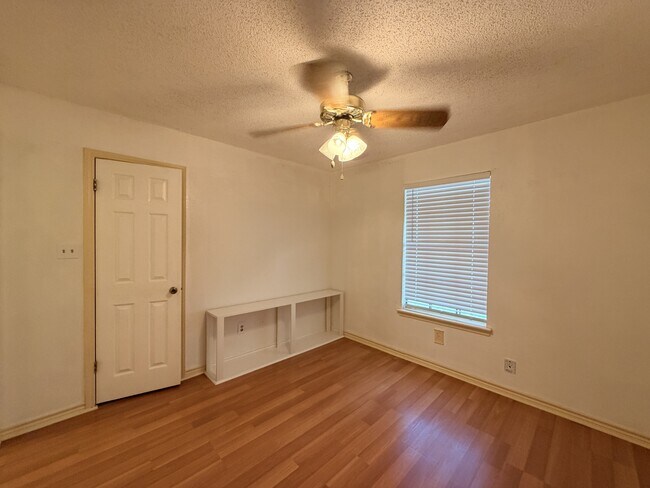 Building Photo - 7126 Fort Collins Dr
