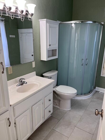 Building Photo - 4441 Wyoming St