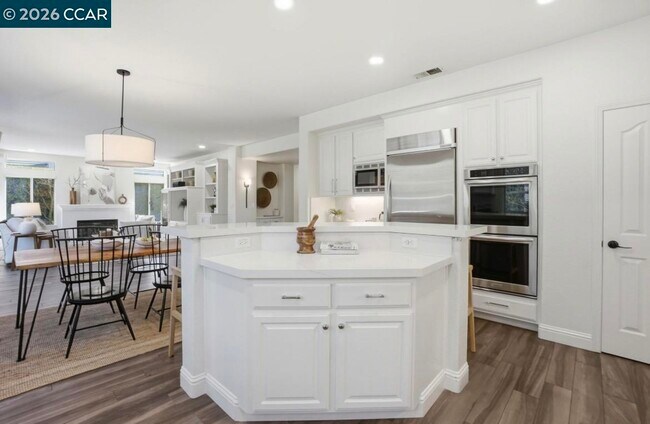 Building Photo - 1038 McCauley Rd