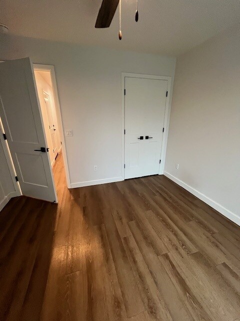 Building Photo - 2029 W Corvina Ave