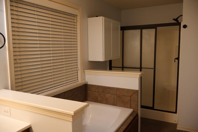 Building Photo - 5806 Freeport Way