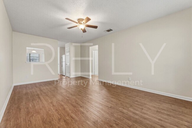 Building Photo - CV-AUS205 W William Cannon