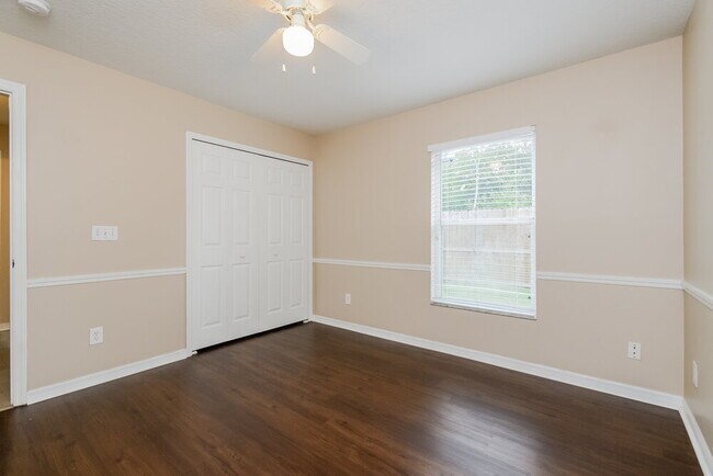 Building Photo - 2155 Colonial Woods Blvd