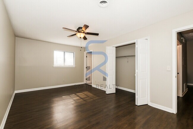 Building Photo - Move in before December 31st and choose your reward: a $250 Amazon Gift Card or a 55" Smart TV!