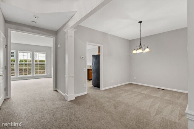 Building Photo - 3 br, 2.5 bath Townhome - 43 Shire Ct