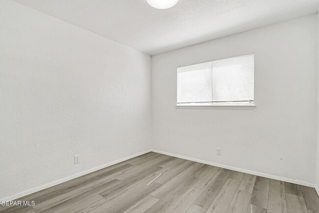 Building Photo - 3221 Isla Morada Dr