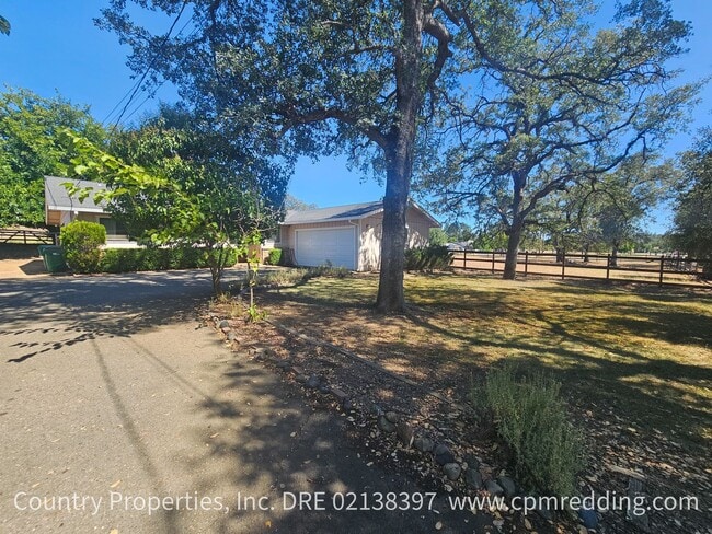 Building Photo - 12183 Dry Creek Rd