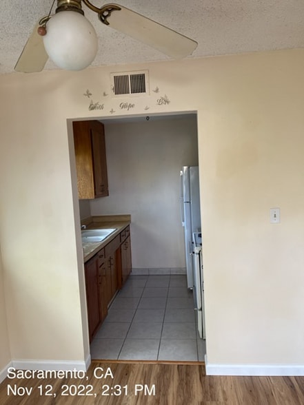 Building Photo - 5966 Walerga Rd