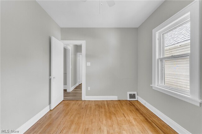 Building Photo - 3904 W 18th St