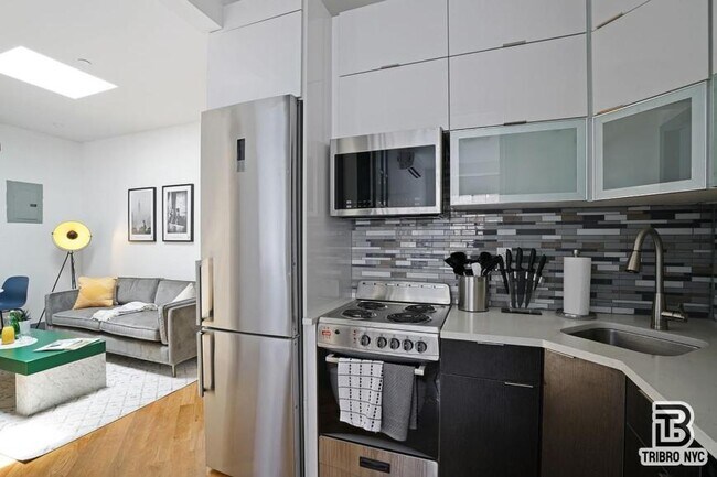 Building Photo - 2 bedroom in BROOKLYN NY 11211