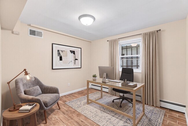 Building Photo - 89 Bleecker St