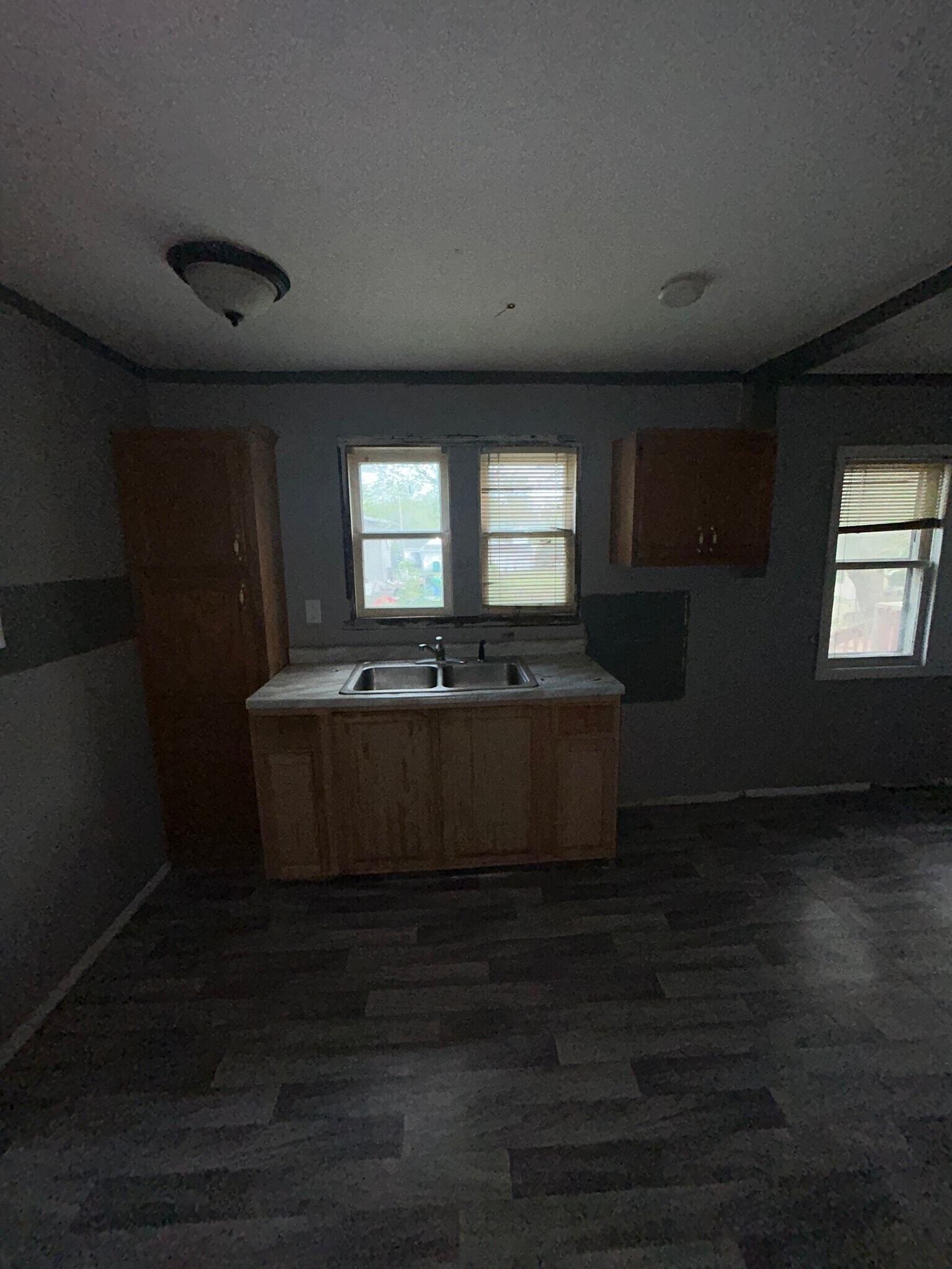 Building Photo - 2332 Renois Ln