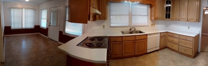 Building Photo - 390 N Lanier St