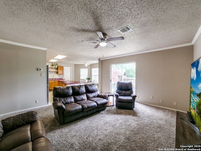 Building Photo - 3 Bedroom/2.5 Bath Northwest Crossing Subd...