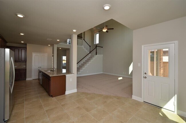 Building Photo - 19255 Presa Canyon Dr