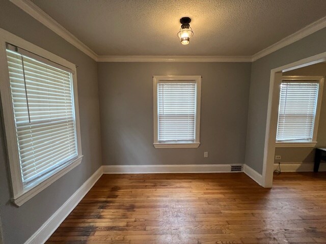 Building Photo - 2318 W Cornwallis Dr