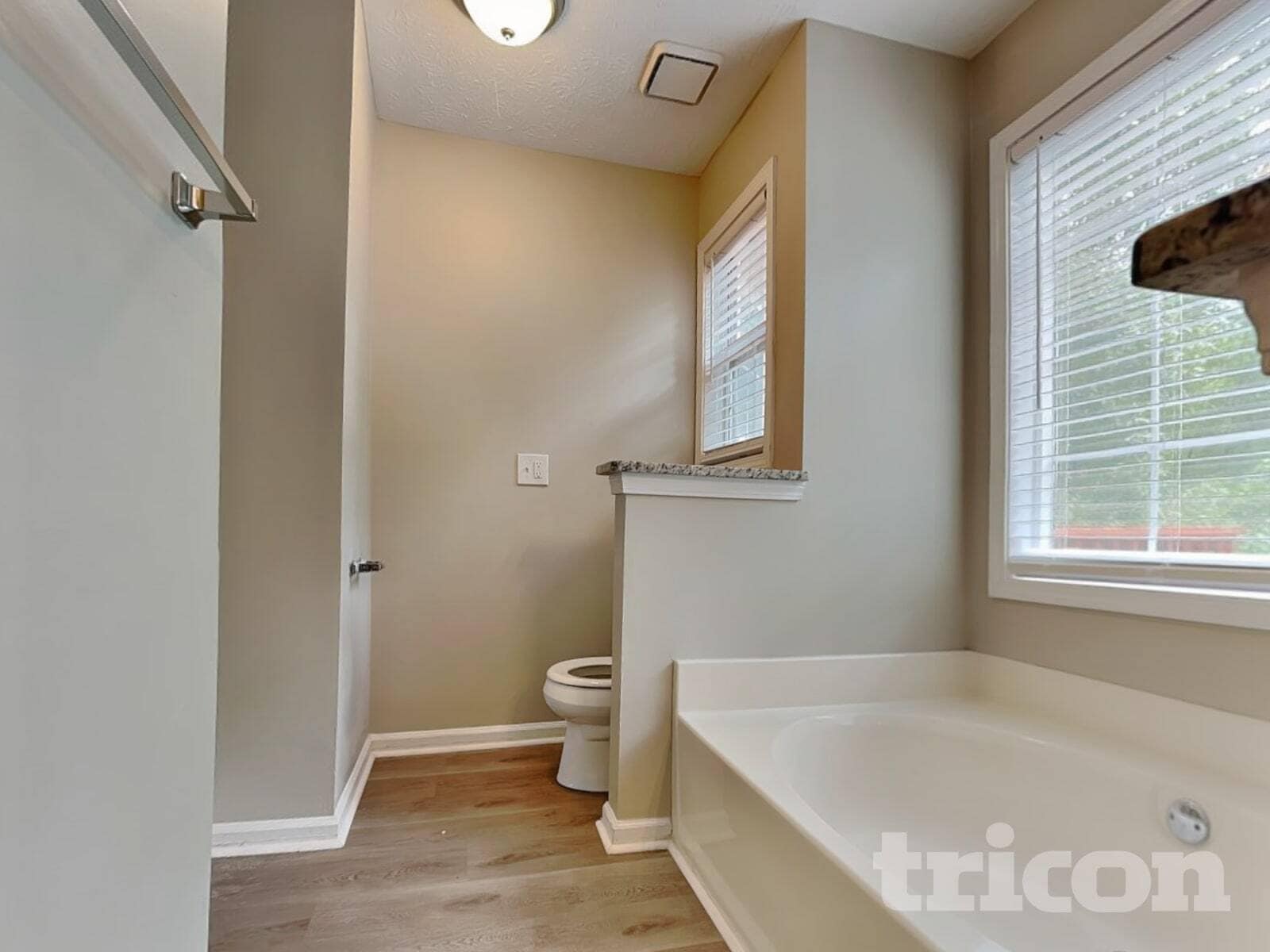 Building Photo - 2114 Lindley Ln