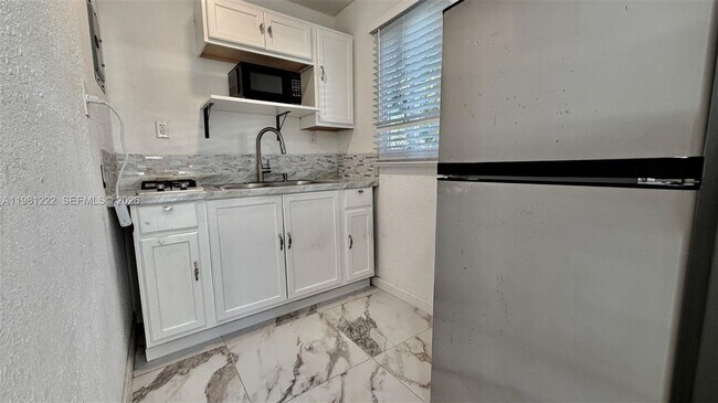 Building Photo - 12435 SW 42nd St