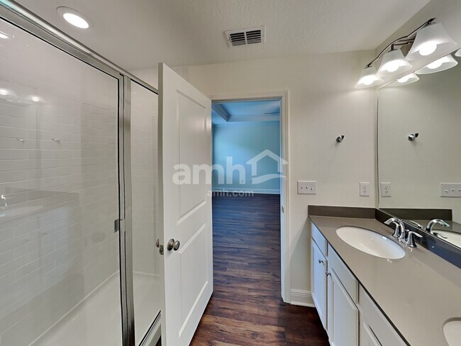 Building Photo - 20591 Calla Lily Dr