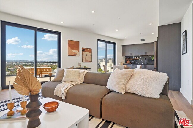 Building Photo - 1110 Spaulding Ave