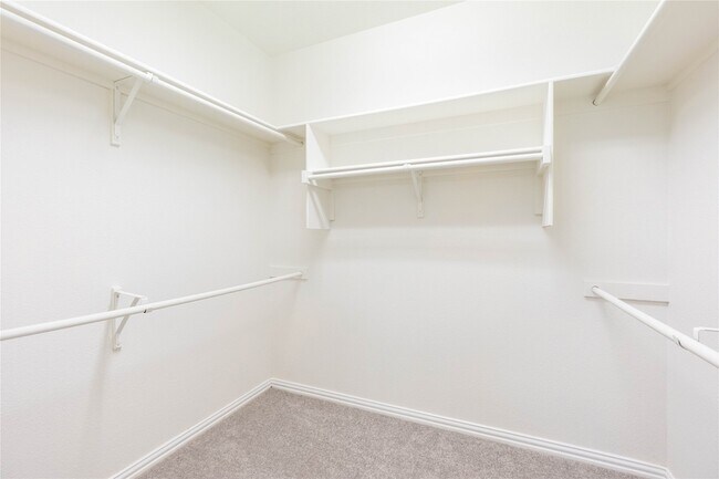 Building Photo - 2725 Tangerine Ln