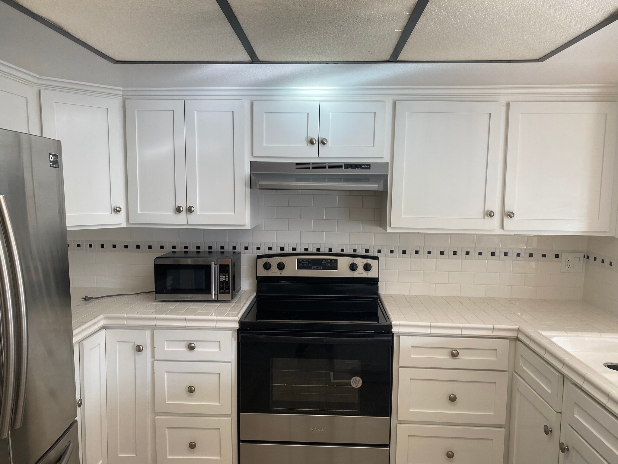 Kitchen - 4200 Via Dolce