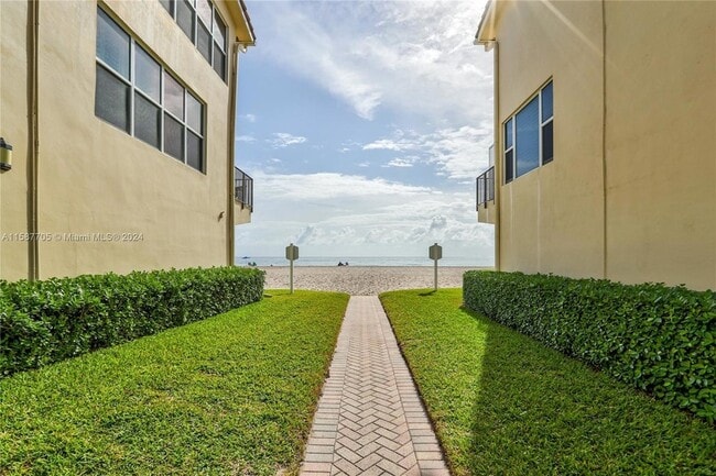 Building Photo - 5450 N Ocean Blvd