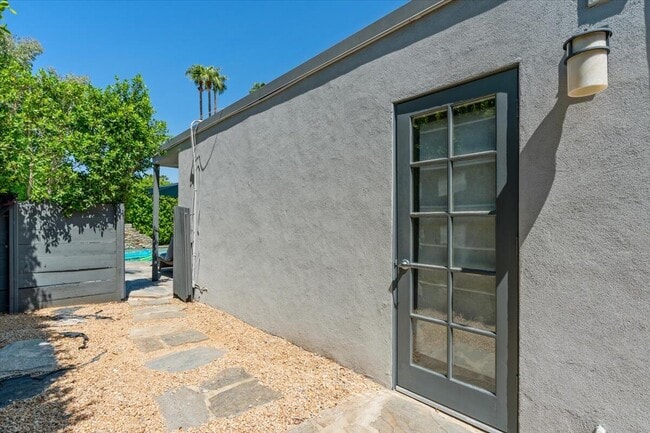 Building Photo - 76140 Fairway Dr