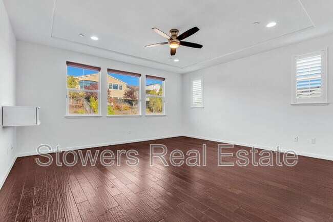 Building Photo - 3223 Carpenter Way